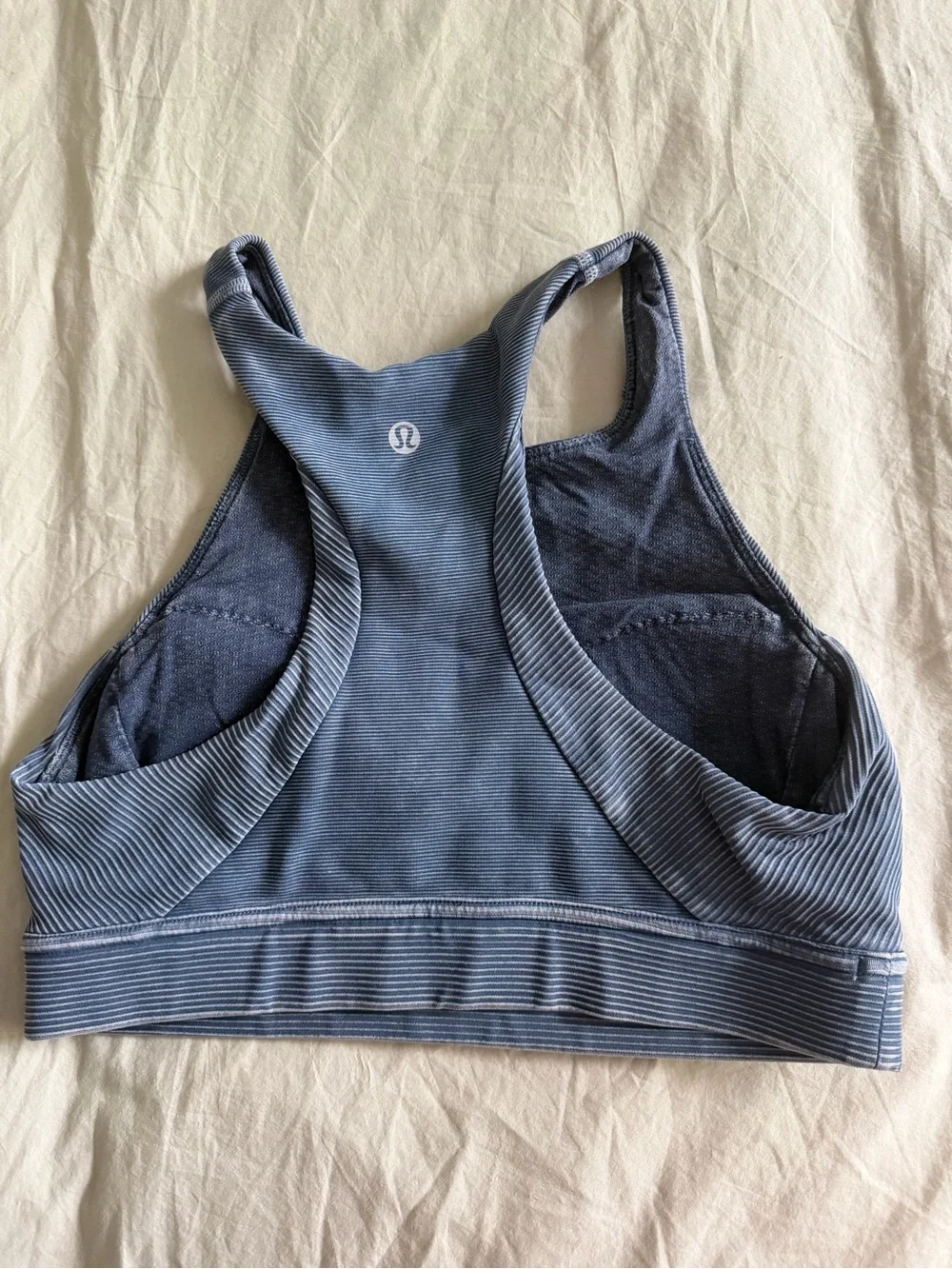 Women’s grey lululemon high neck sports bra